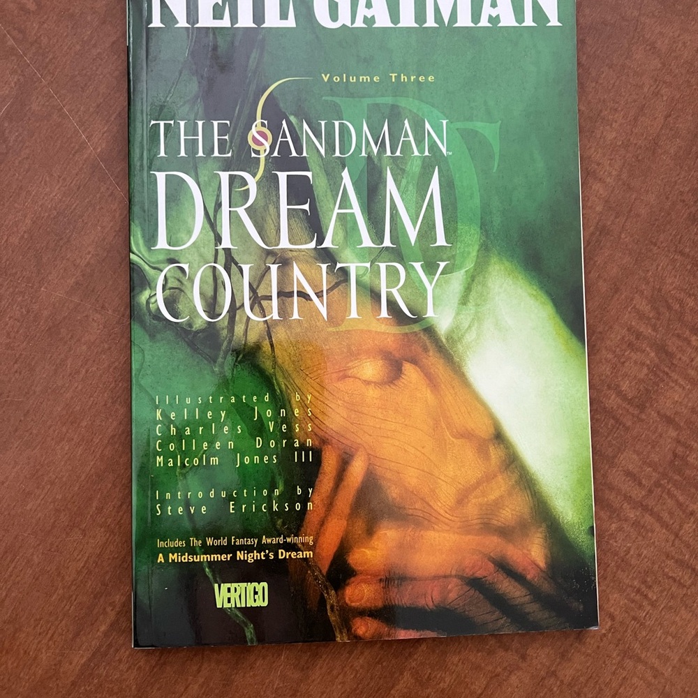 The Sandman Vol 3: Dream Country Graphic Novel